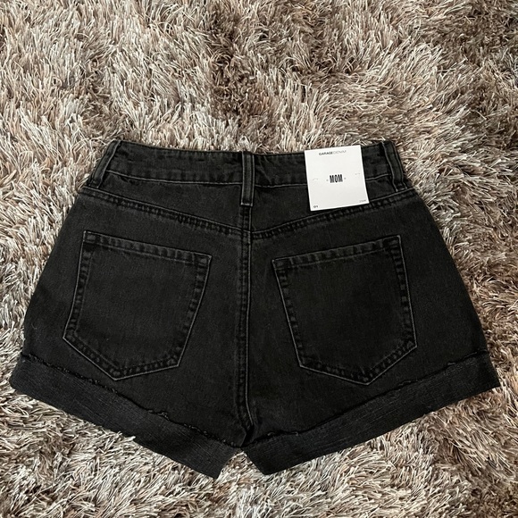 Garage Denim Mom Shorts - Picture 6 of 8